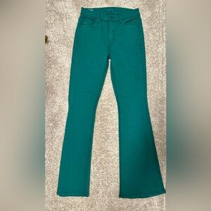 MOTHER The Weekender Sneak Flare Jeans green